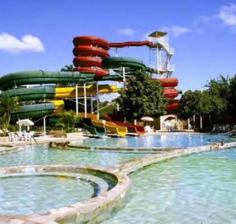 Spazzio Andrian & Silva - Inclusos Ingressos Do Parque Caldas Novas Exterior foto